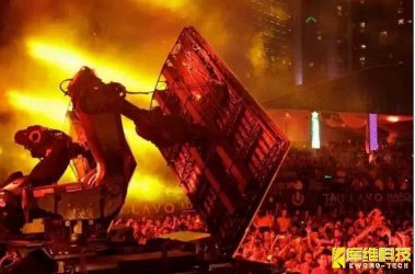 租赁机械臂+LED屏幕教科书般的表演