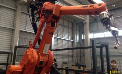ABB工业焊接机器人IRB1400的停机故障2大类型的分析