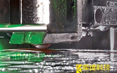 <b>水导激光设备加工氧化锆陶瓷时的150MPa高压水射流有什么特别之处</b>